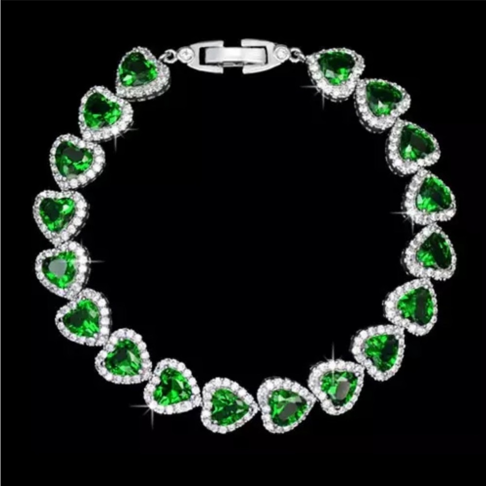 Swarovski Crystals Damisha Heart Bracelet - Picture 7 of 9